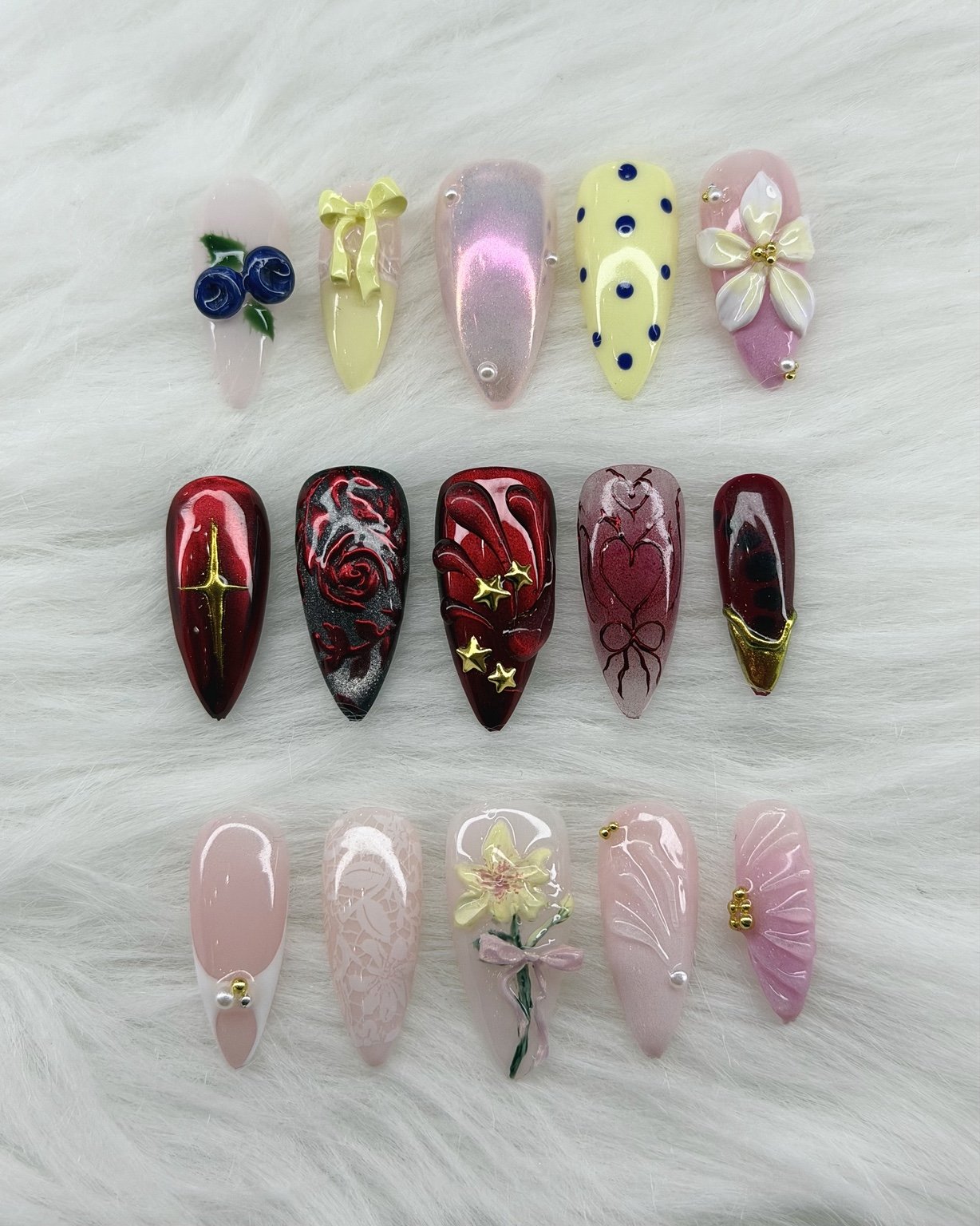 Red rose nail designs